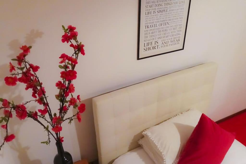 Unique & Beautiful Bedroom In Central Of Floransa Dış mekan fotoğraf