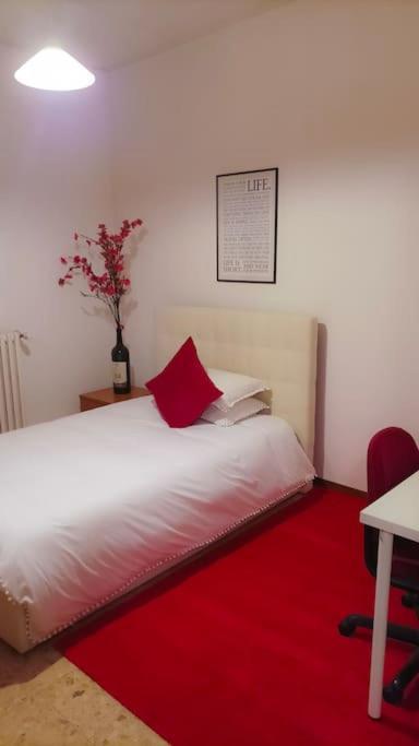 Unique & Beautiful Bedroom In Central Of Floransa Dış mekan fotoğraf