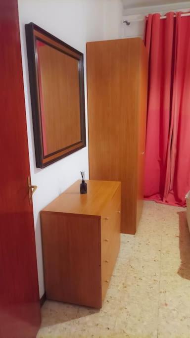 Unique & Beautiful Bedroom In Central Of Floransa Dış mekan fotoğraf